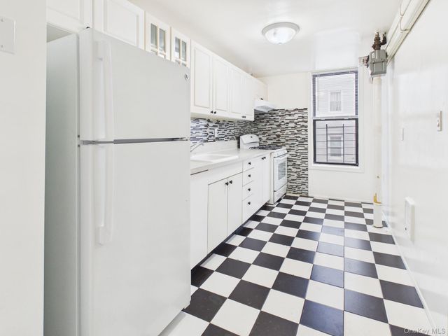 2309 Westchester Avenue, Bronx, NY 10462