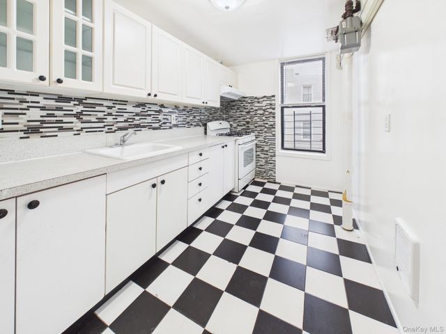 2309 Westchester Avenue, Bronx, NY 10462