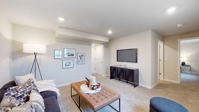 929 Hillside Place, Polk City, IA 50226