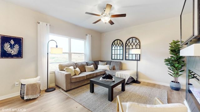 929 Hillside Place, Polk City, IA 50226