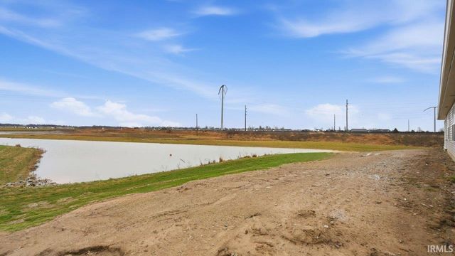 1004 Butler Lake Court, Fort Wayne, IN 46818