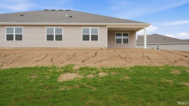 1004 Butler Lake Court, Fort Wayne, IN 46818