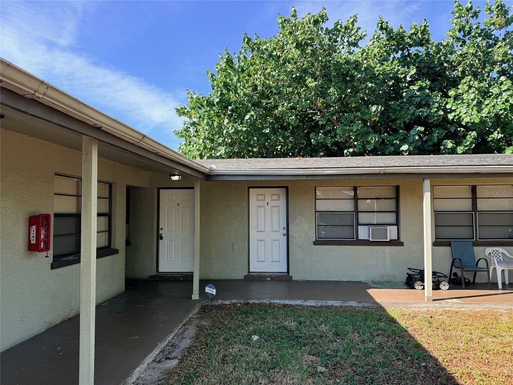 2404 10TH STREET W 4, Bradenton, FL 34205