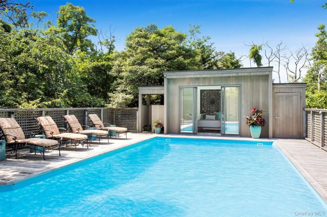 605 Shore Walk, Fire Island Pines, NY 11782