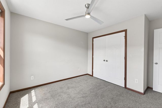 1957 Commonwealth Boulevard 4, Chanhassen, MN 55317