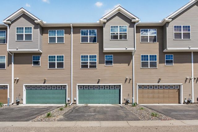 1957 Commonwealth Boulevard 4, Chanhassen, MN 55317
