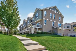 1957 Commonwealth Boulevard 4, Chanhassen, MN 55317