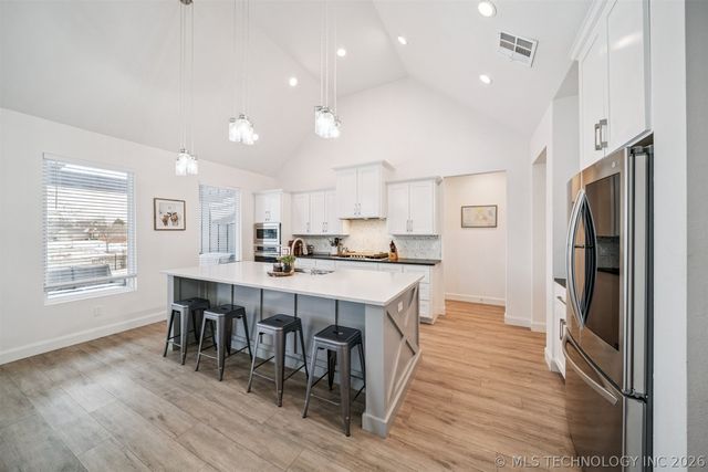 2921 N Front Road, Catoosa, OK 74015