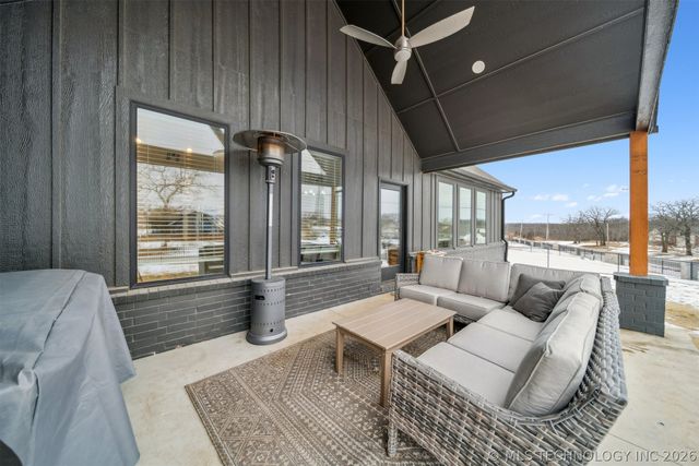 2921 N Front Road, Catoosa, OK 74015