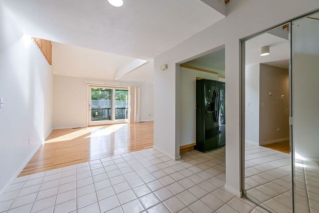 35 Independence Dr 35, Foxboro, MA 02035