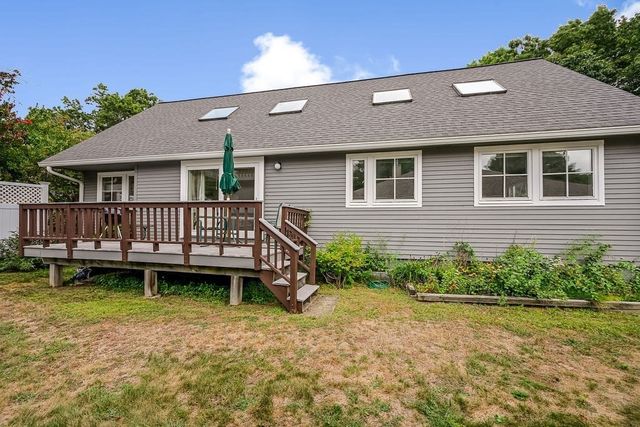 35 Independence Dr 35, Foxboro, MA 02035