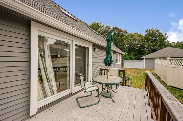 35 Independence Dr 35, Foxboro, MA 02035