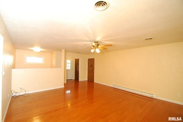 11105 W WOODHAVEN Drive, Hanna City, IL 61536