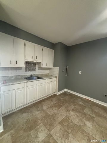 295 shelton Street, Bridgeport, CT 06608