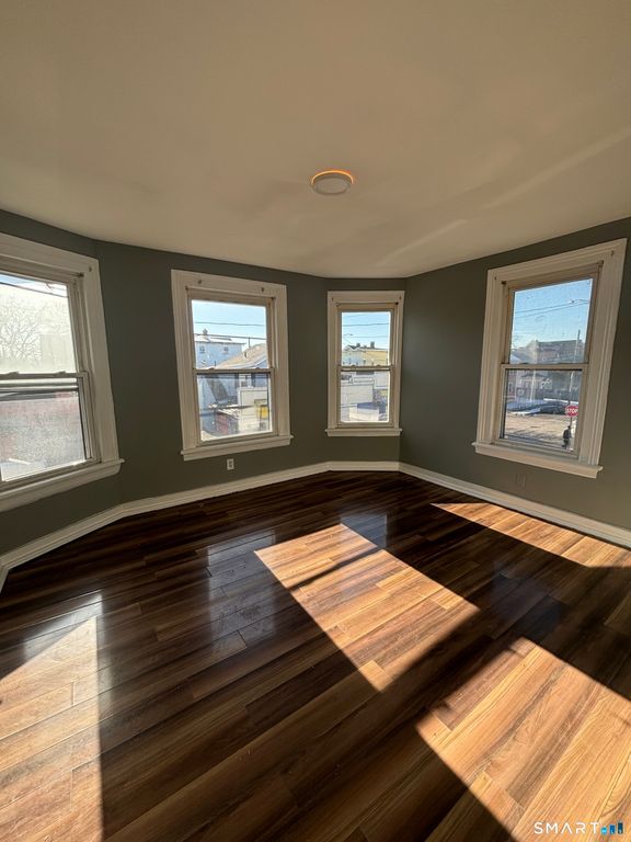 295 shelton Street, Bridgeport, CT 06608