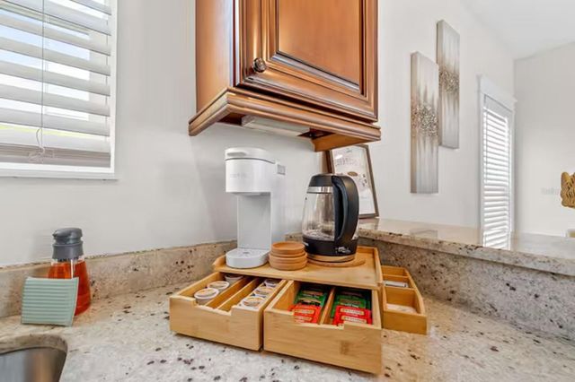 7413 S ELLIOTT STREET, Tampa, FL 33616