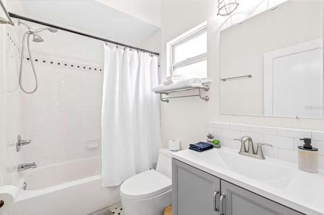 7413 S ELLIOTT STREET, Tampa, FL 33616