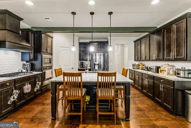 660 Genesee Point, Newnan, GA 30263