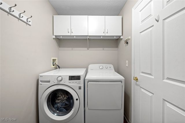 23003 Chandlers Lane 230, Olmsted Falls, OH 44138