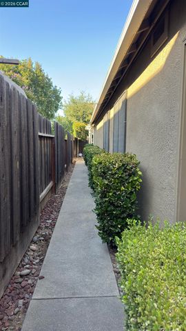 5113 Castlemaine Drive, Salida, CA 95368
