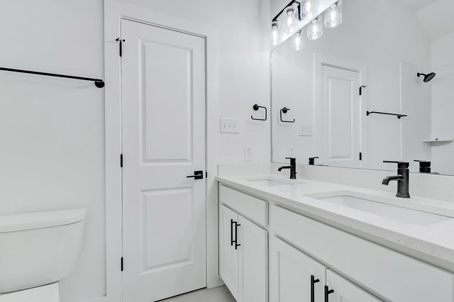 2255 S Pine Island Road, Beaumont, TX 77713