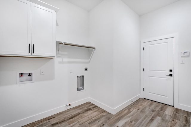 2255 S Pine Island Road, Beaumont, TX 77713