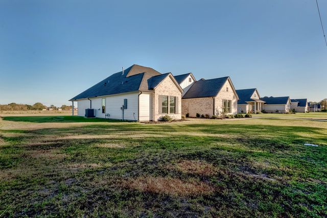 2255 S Pine Island Road, Beaumont, TX 77713