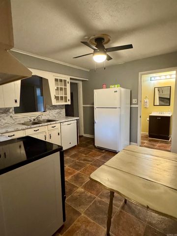 10901 W David O Dodd, Little Rock, AR 72204