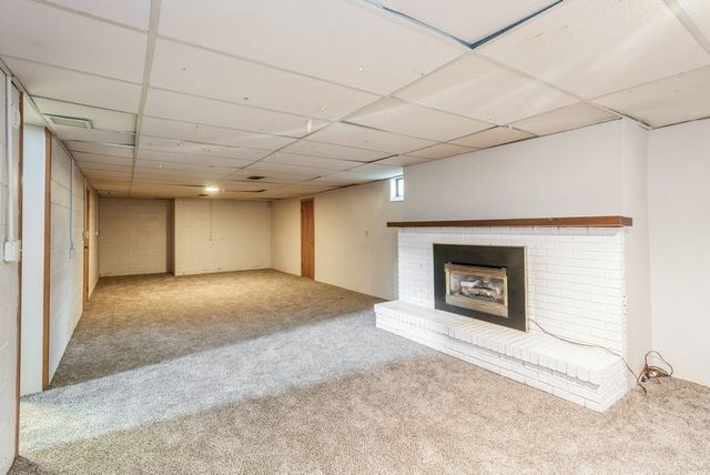 214 SE 9th Street, Ankeny, IA 50021