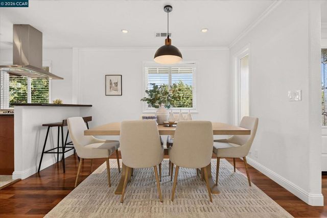 1721 Mendota Way, Walnut Creek, CA 94597