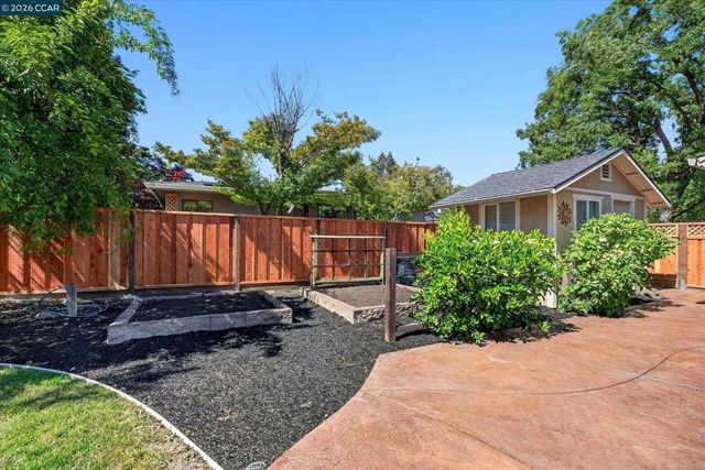1721 Mendota Way, Walnut Creek, CA 94597