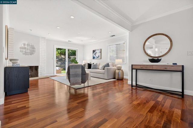 1721 Mendota Way, Walnut Creek, CA 94597