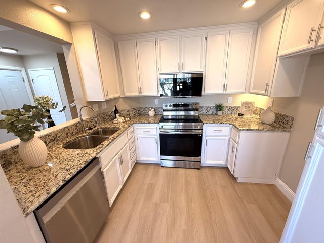 1736 Nandina Ct, Antioch, CA 94531