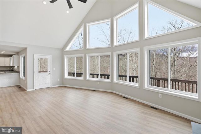 490 BLACK TWIG RD, Linden, VA 22642