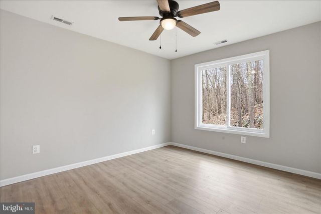 490 BLACK TWIG RD, Linden, VA 22642