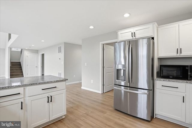 490 BLACK TWIG RD, Linden, VA 22642
