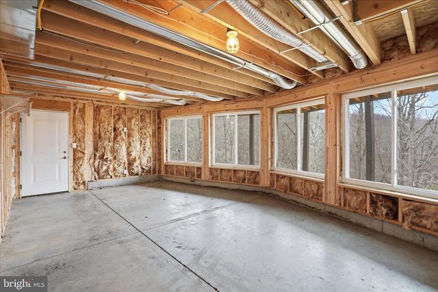 490 BLACK TWIG RD, Linden, VA 22642