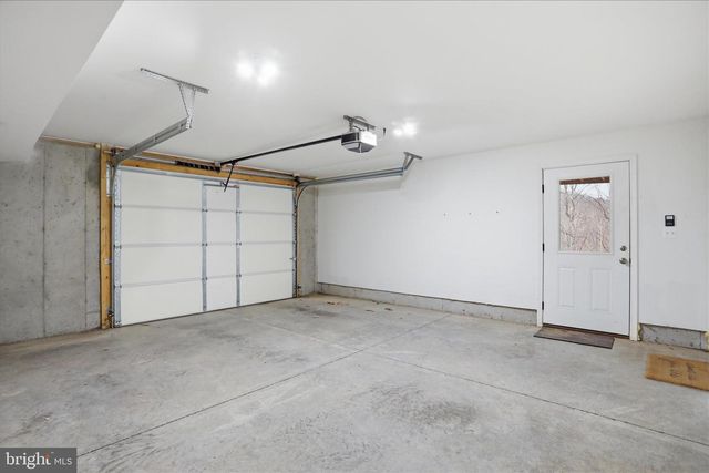 490 BLACK TWIG RD, Linden, VA 22642