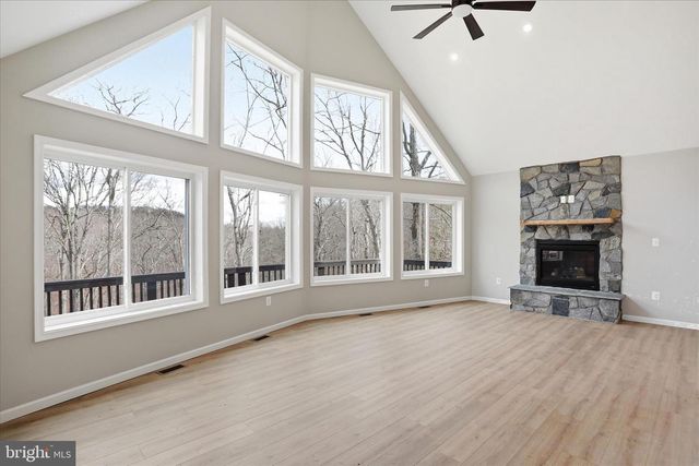 490 BLACK TWIG RD, Linden, VA 22642