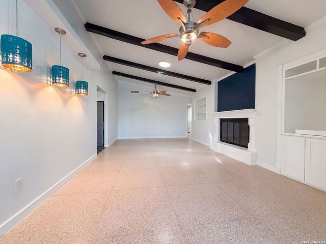 106 BRIARCLIFF DR, Castle Hills, TX 78213