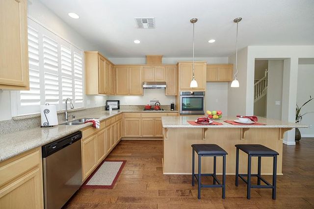 4566 Sorenson Way, Turlock, CA 95382