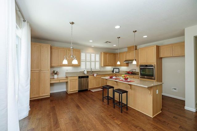 4566 Sorenson Way, Turlock, CA 95382