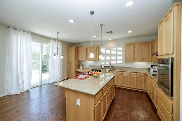 4566 Sorenson Way, Turlock, CA 95382