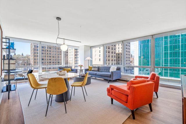 340 W Diversey Parkway 416, Chicago, IL 60657