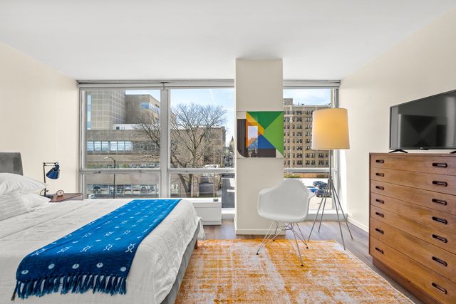 340 W Diversey Parkway 416, Chicago, IL 60657