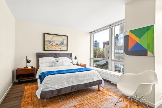 340 W Diversey Parkway 416, Chicago, IL 60657