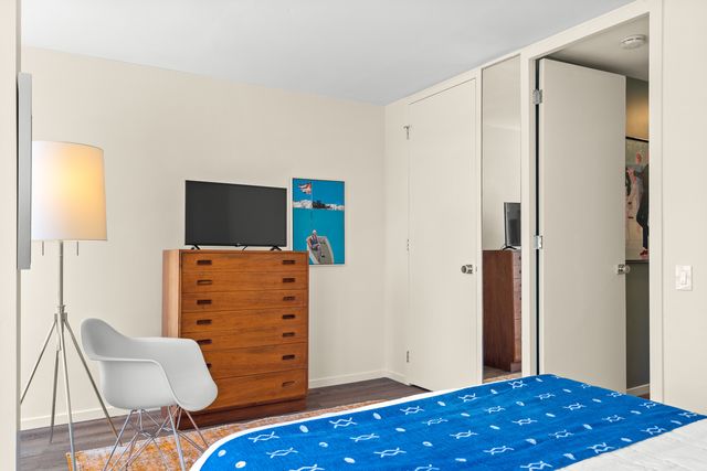 340 W Diversey Parkway 416, Chicago, IL 60657