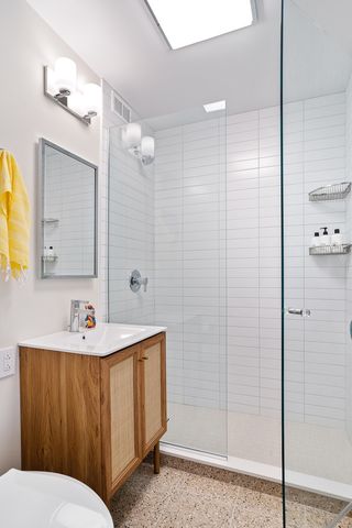 340 W Diversey Parkway 416, Chicago, IL 60657