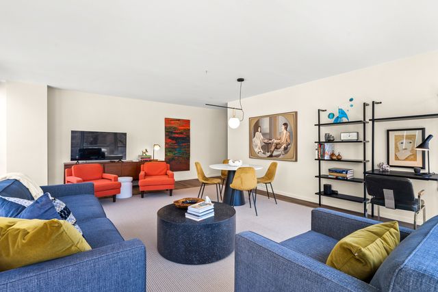 340 W Diversey Parkway 416, Chicago, IL 60657