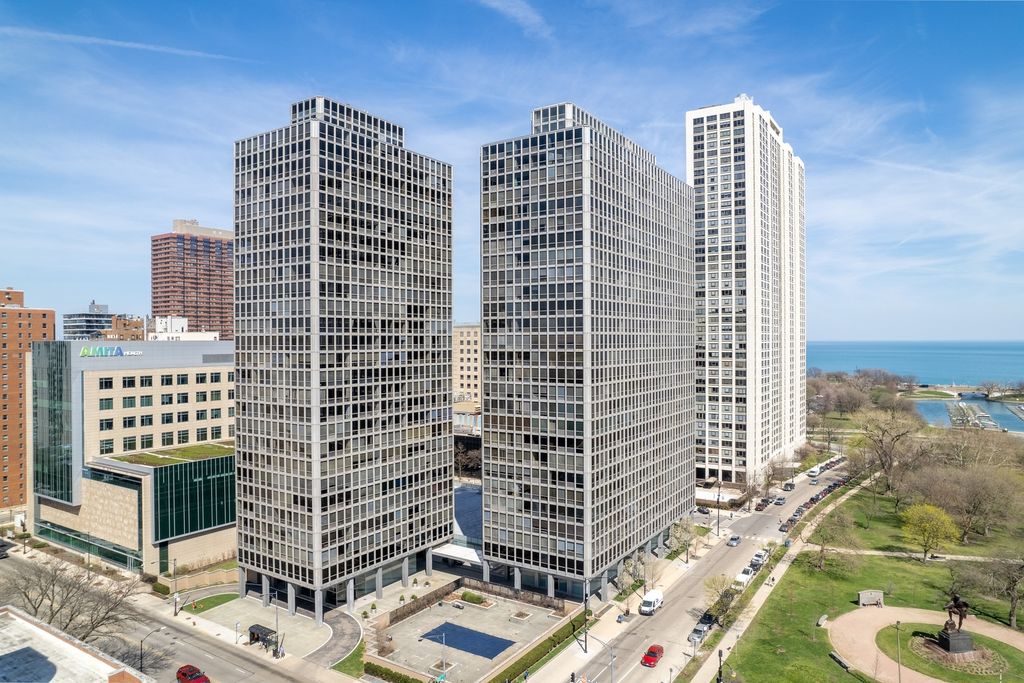 340 W Diversey Parkway 416, Chicago, IL 60657